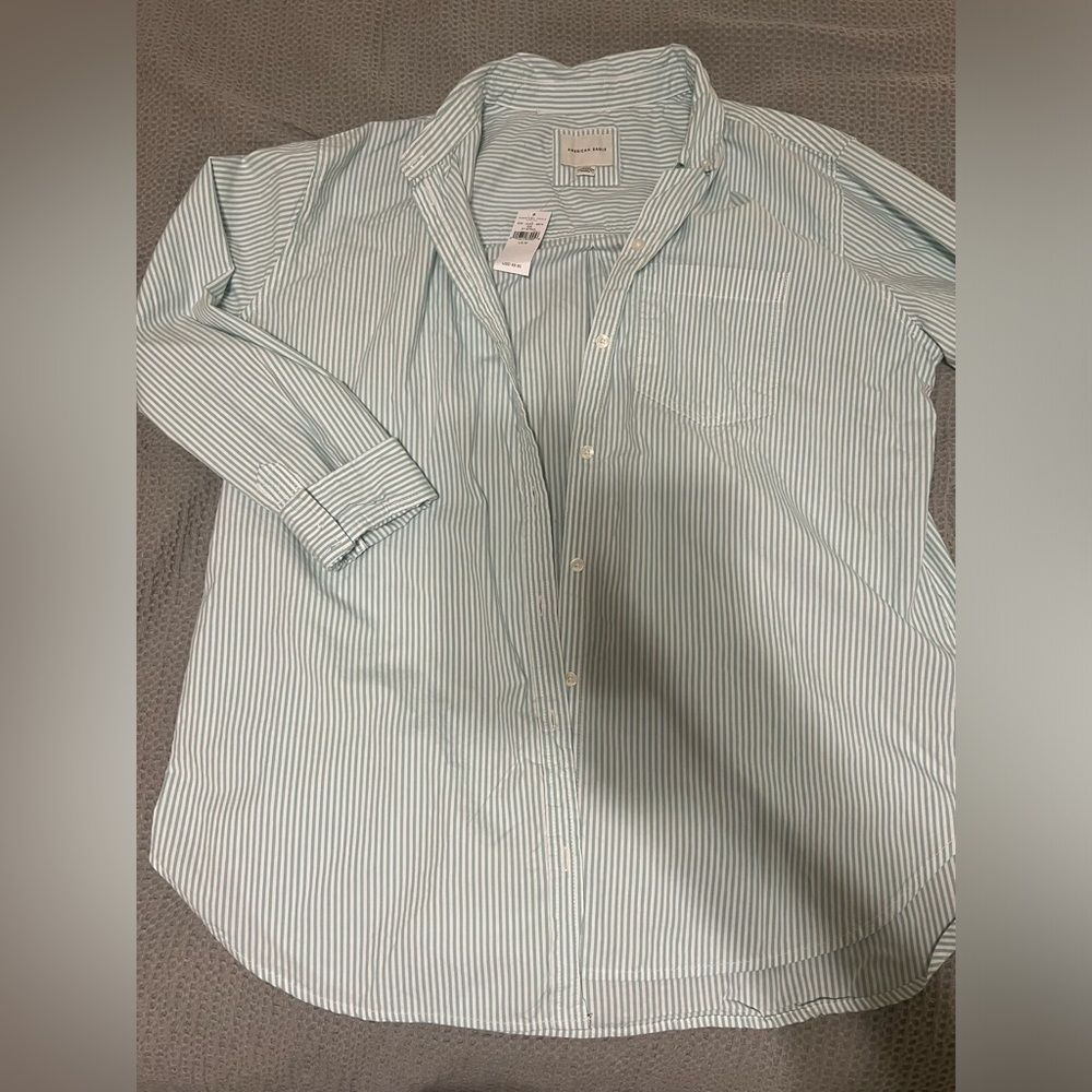 LAST CHANCE NWT American eagle oversized shirt